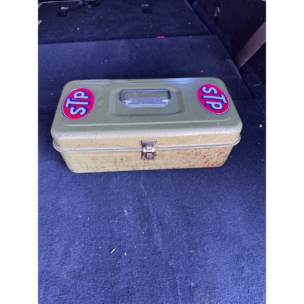 Metal olive Green utility box rustic patina w/tray vintage 60s 70s industrial - Picture 2 of 16